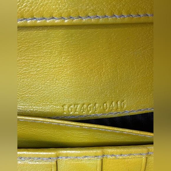 Gucci Guccissima Bow Wallet - Picture 10 of 11